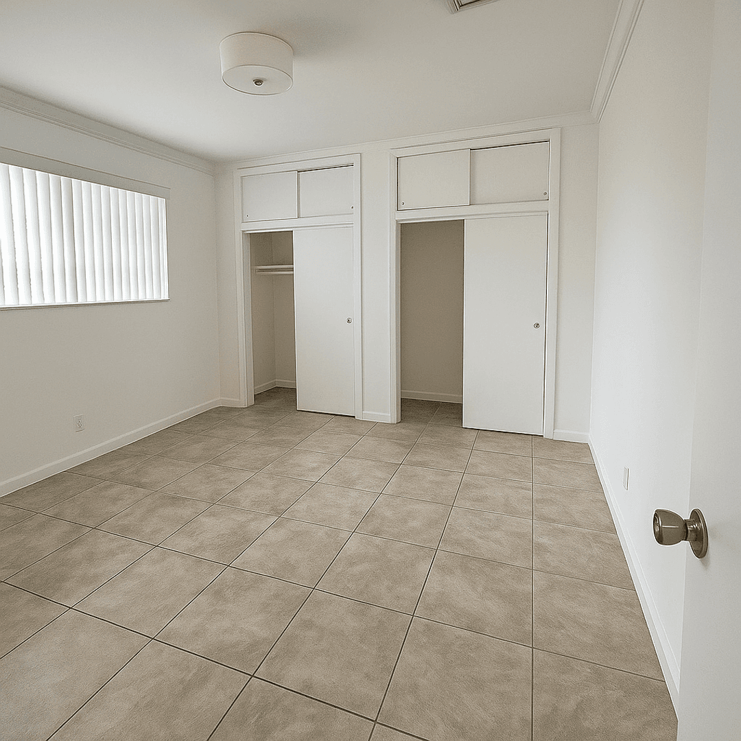 Hollywood Apartment: 3808 Polk St