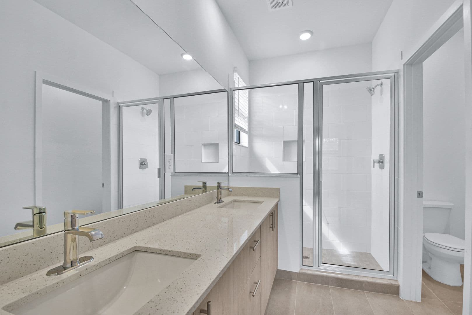 Pompano Beach Townhome: 712 Del Vista Road