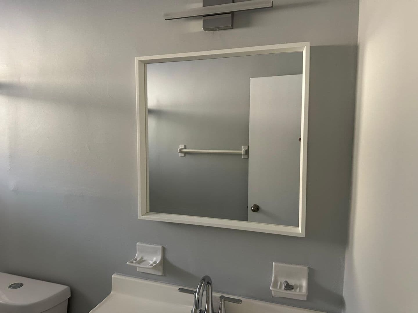 Hollywood Apartment: 3604 Taylor St