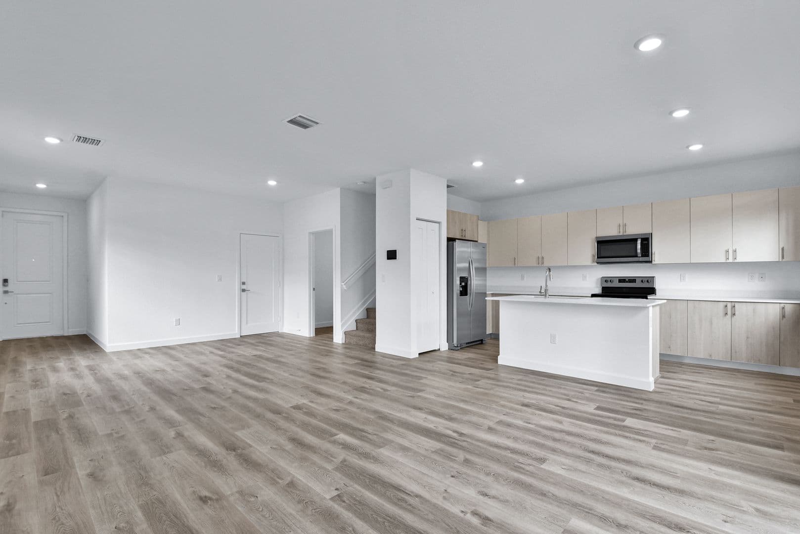 Pompano Beach Townhome: 712 Del Vista Road