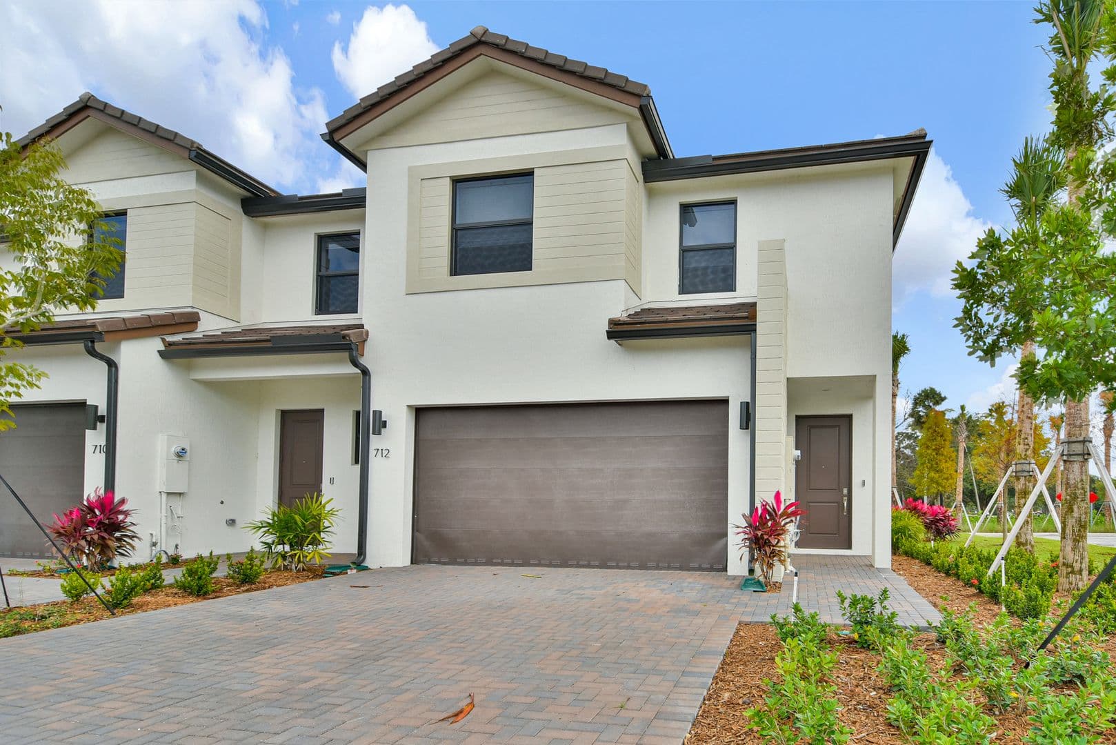 Pompano Beach Townhome: 712 Del Vista Road