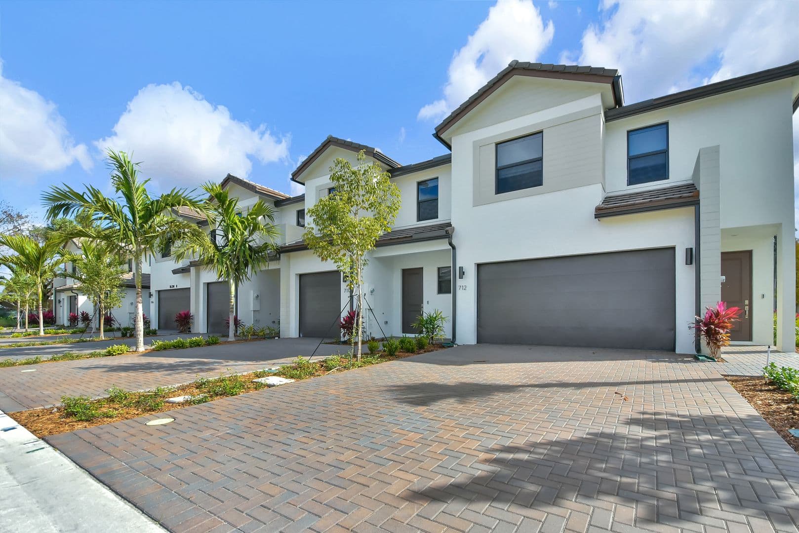 Pompano Beach Townhome: 706 Del Vista Road