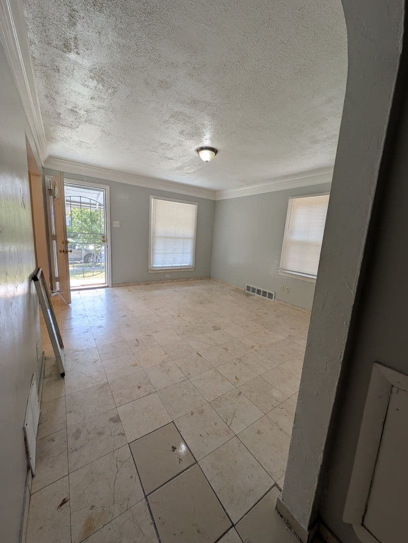Detroit House: 7653 Dacosta