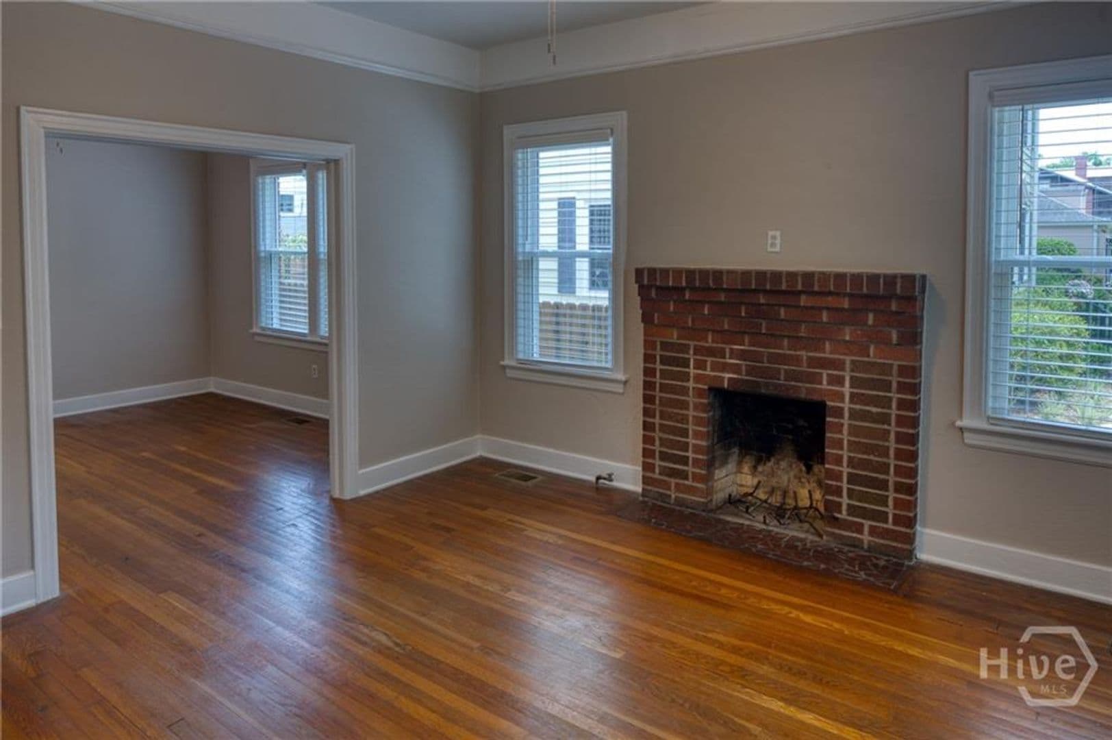 Savannah Apartment: 126 E 53rd St