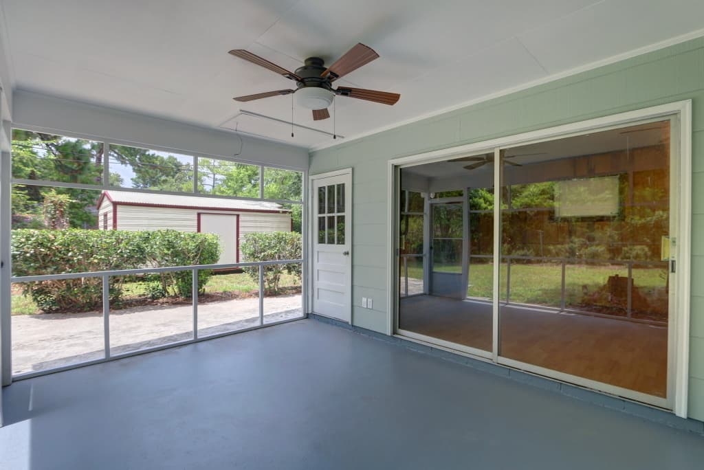 Savannah House: 2240 Daffin Dr.