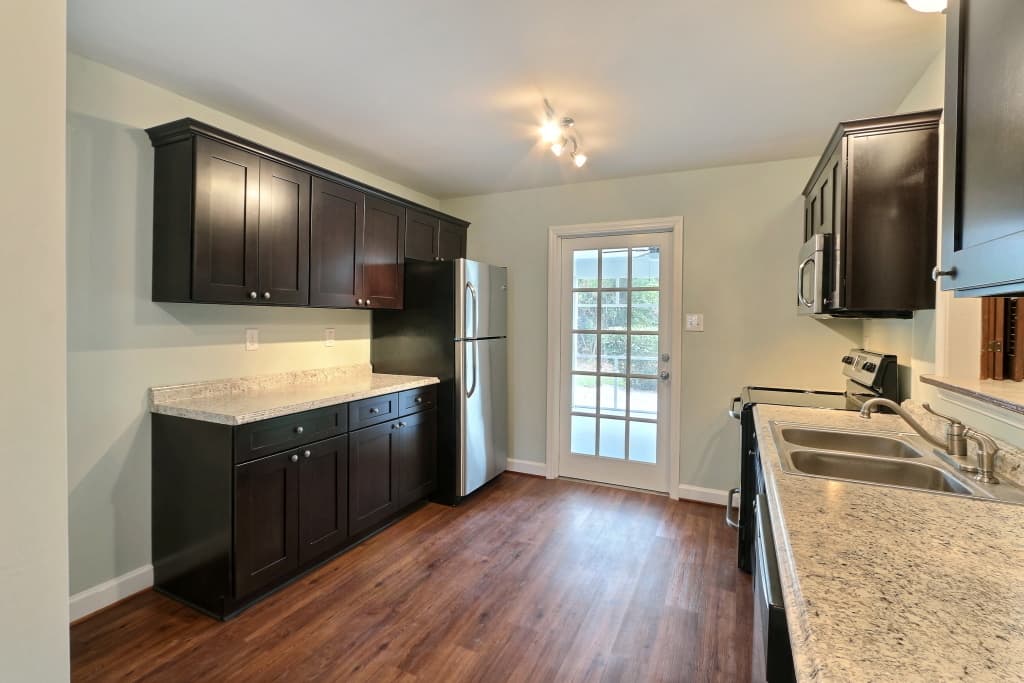 Savannah House: 2240 Daffin Dr.