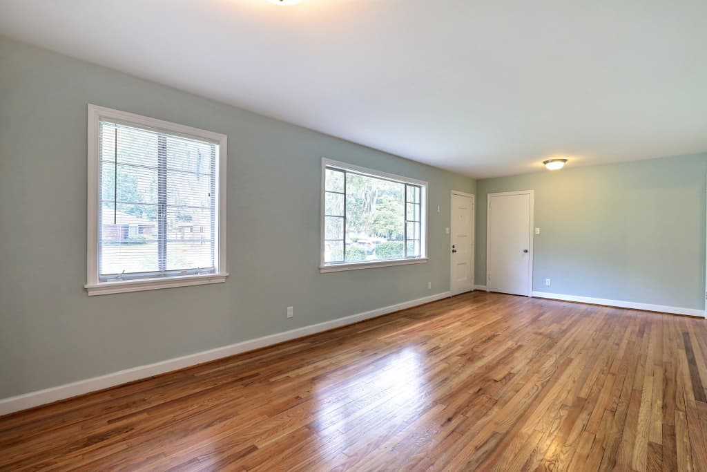 Savannah House: 2240 Daffin Dr.