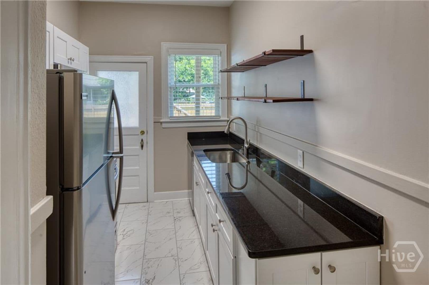 Savannah Apartment: 126 E 53rd St