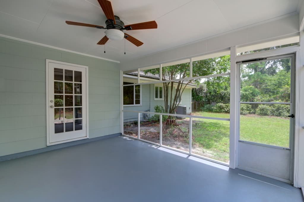 Savannah House: 2240 Daffin Dr.