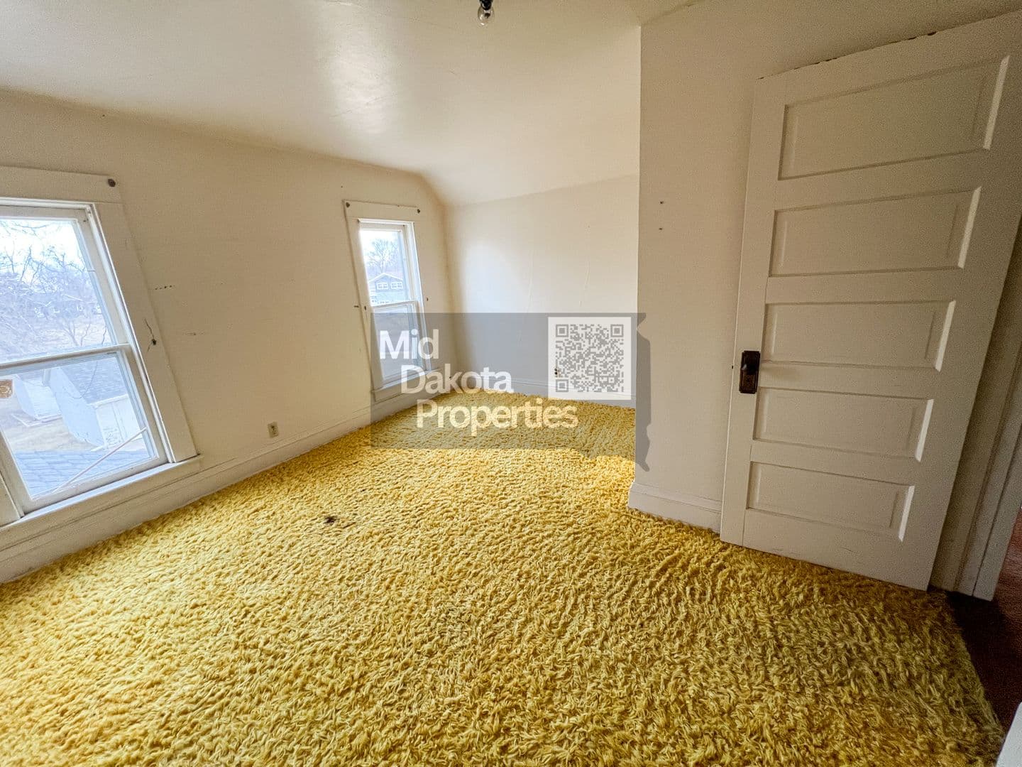 Tripp House: 101 W Wisconsin
