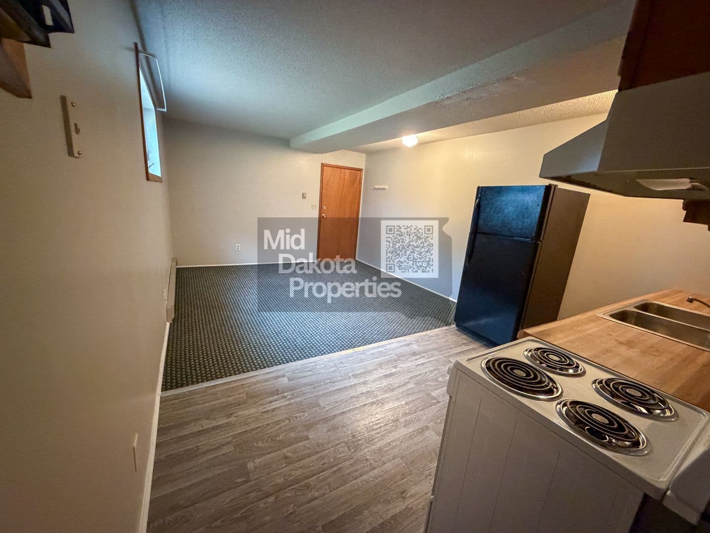 Mitchell Apartment: 624 N Langdon