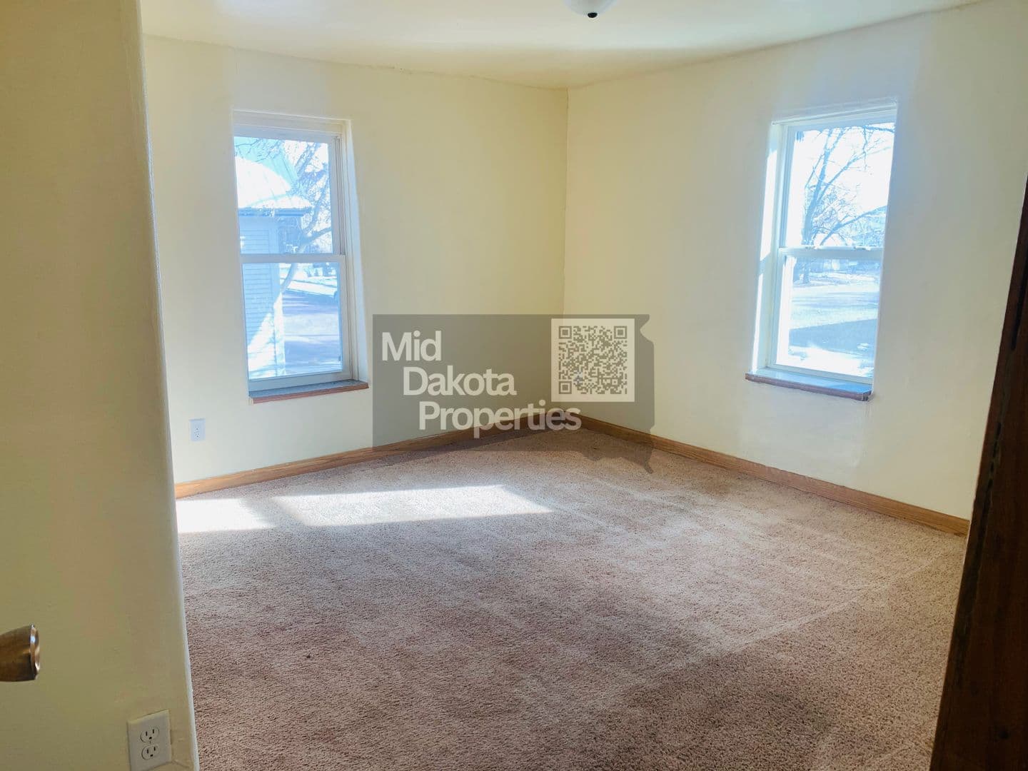 Mitchell Apartment: 504 W 2nd