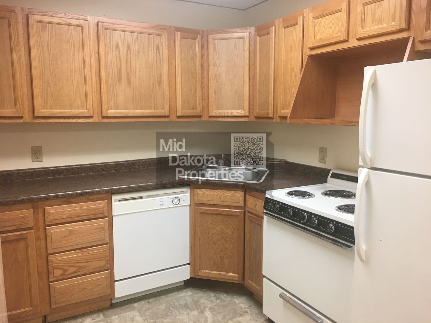 Mitchell Apartment: 112, 114, 116 120 E 3rd