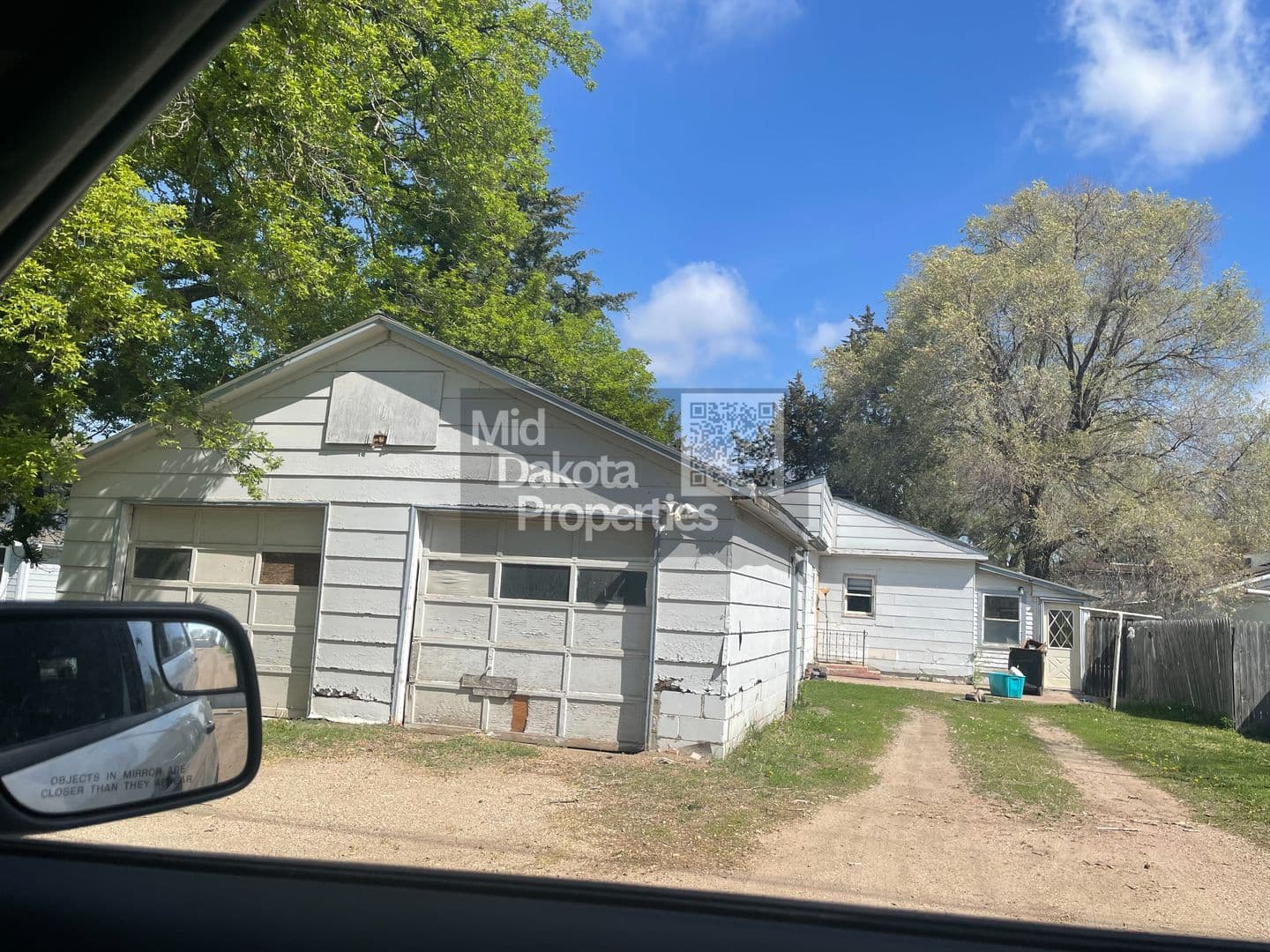 Mitchell House: 509 E 1st