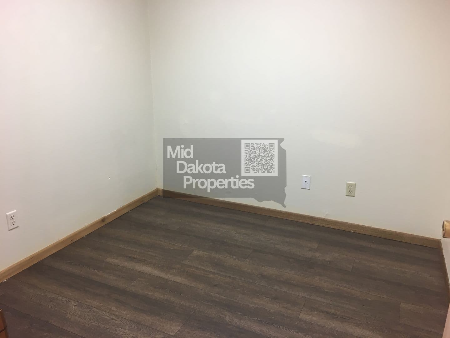 Mitchell Apartment: 112, 114, 116 120 E 3rd