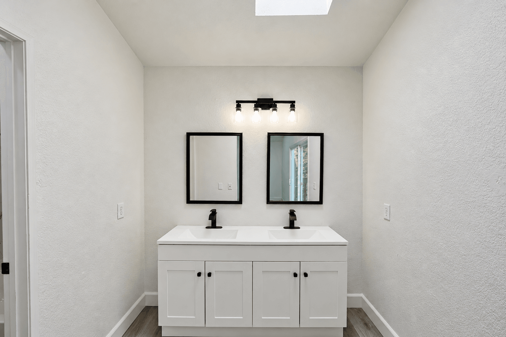 Moreno Valley House: 16369 Silverbirch Road