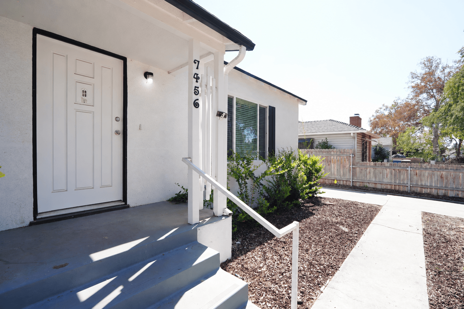 Riverside Apartment: 7456 Kingsley Way