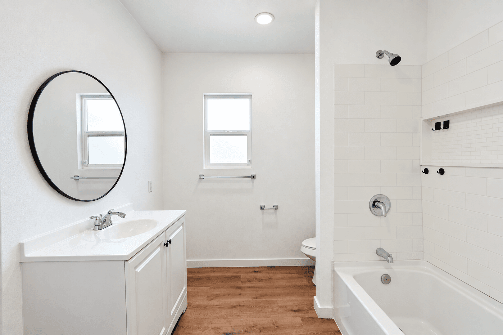 Riverside Apartment: 7456 Kingsley Way