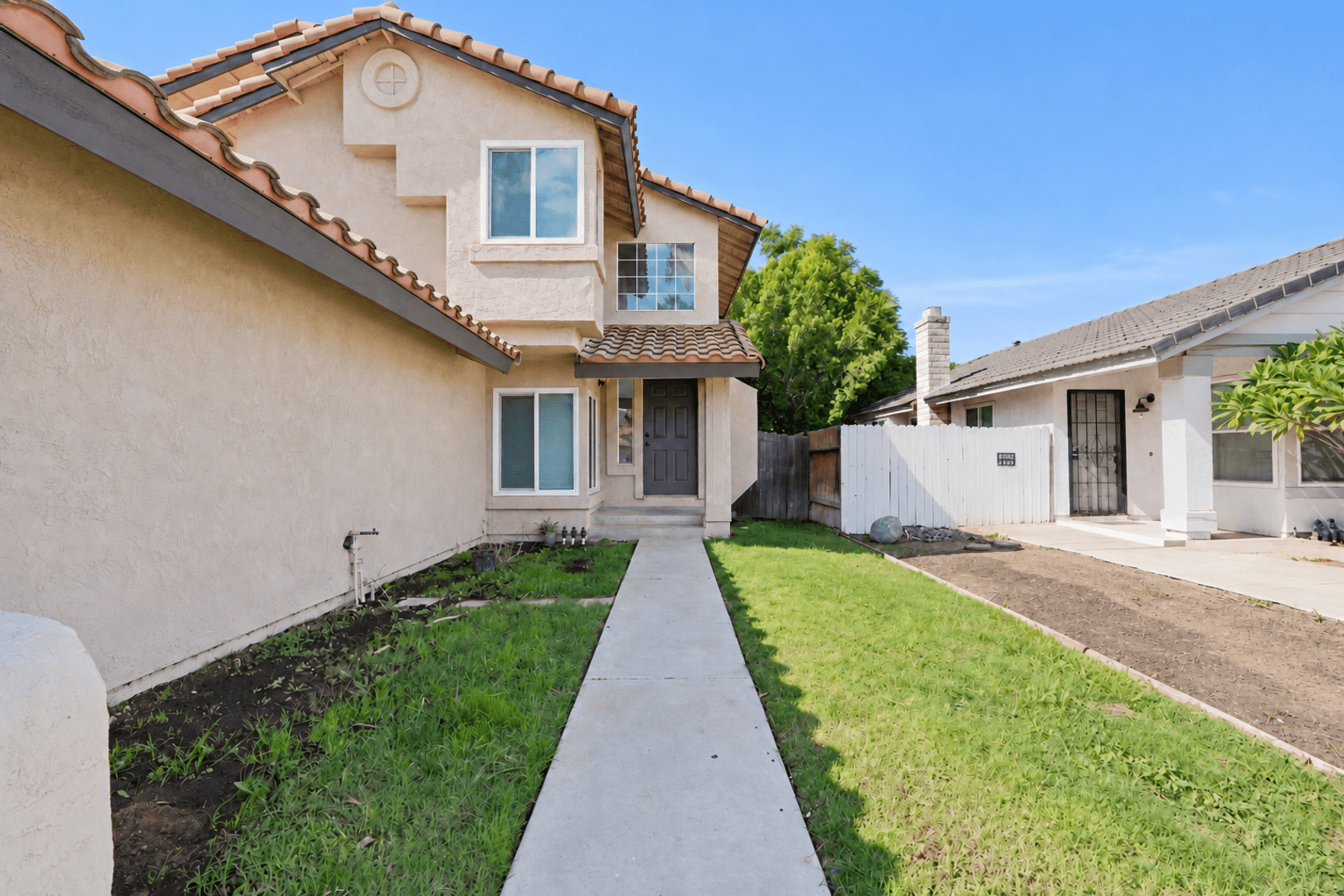 Moreno Valley House: 16369 Silverbirch Road