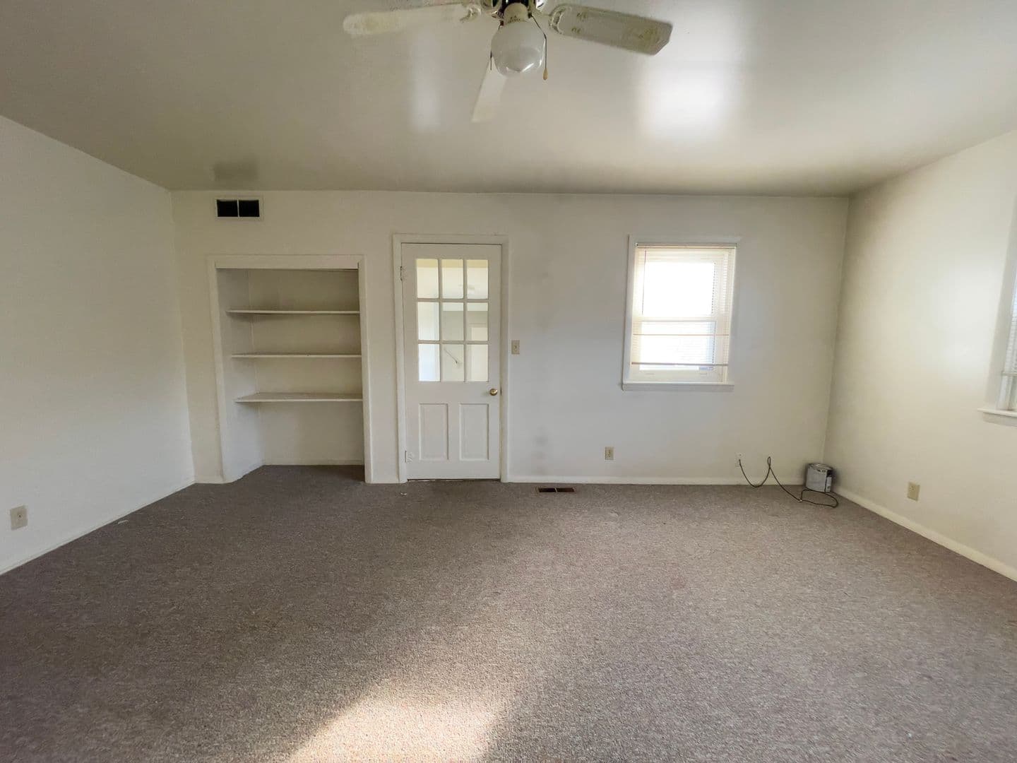 Muncie Apartment: 9011 W Jackson St