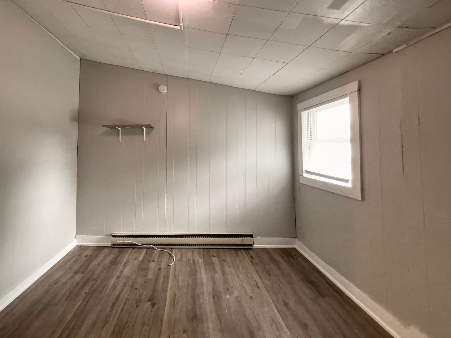 Muncie Apartment: 216 N McKinley Ave.