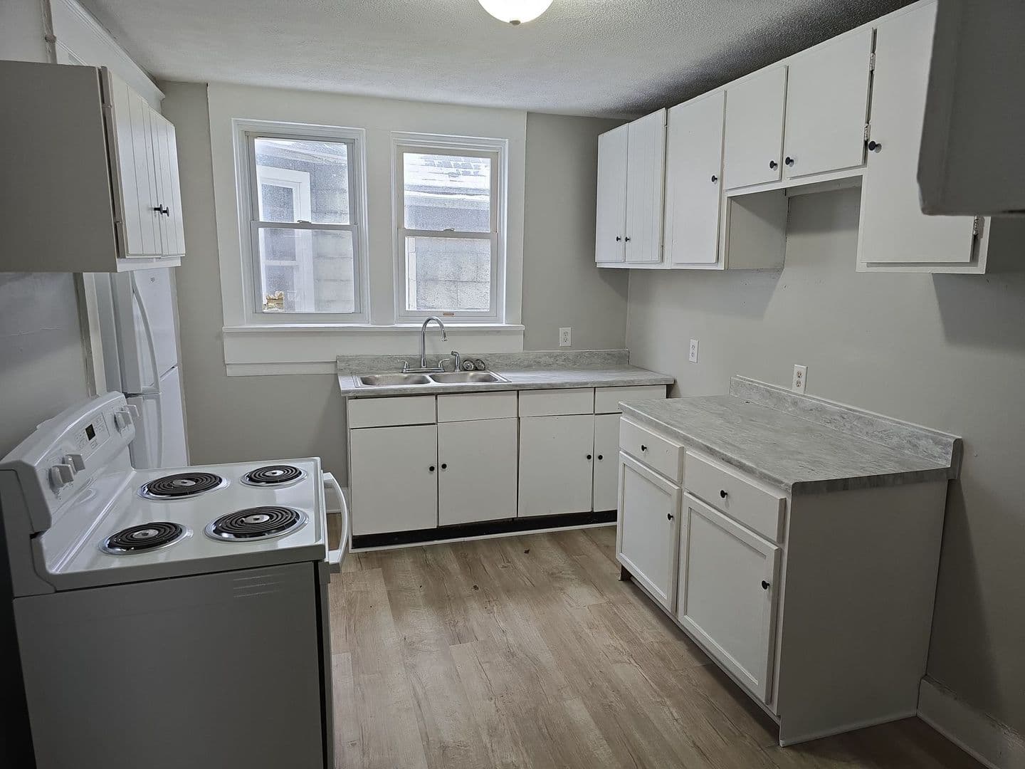 Muncie House: 808 N Jefferson St