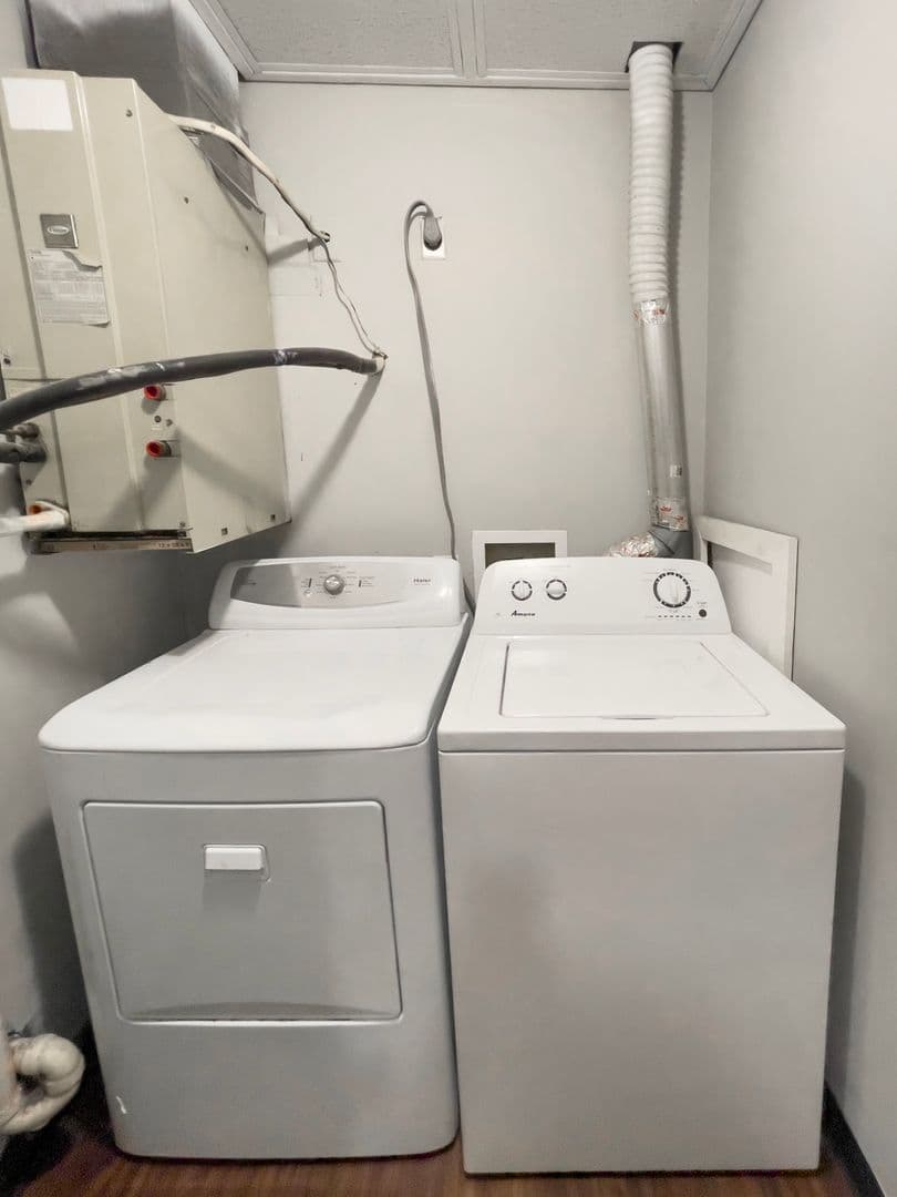 Muncie Apartment: 1001 W Wayne Street #208