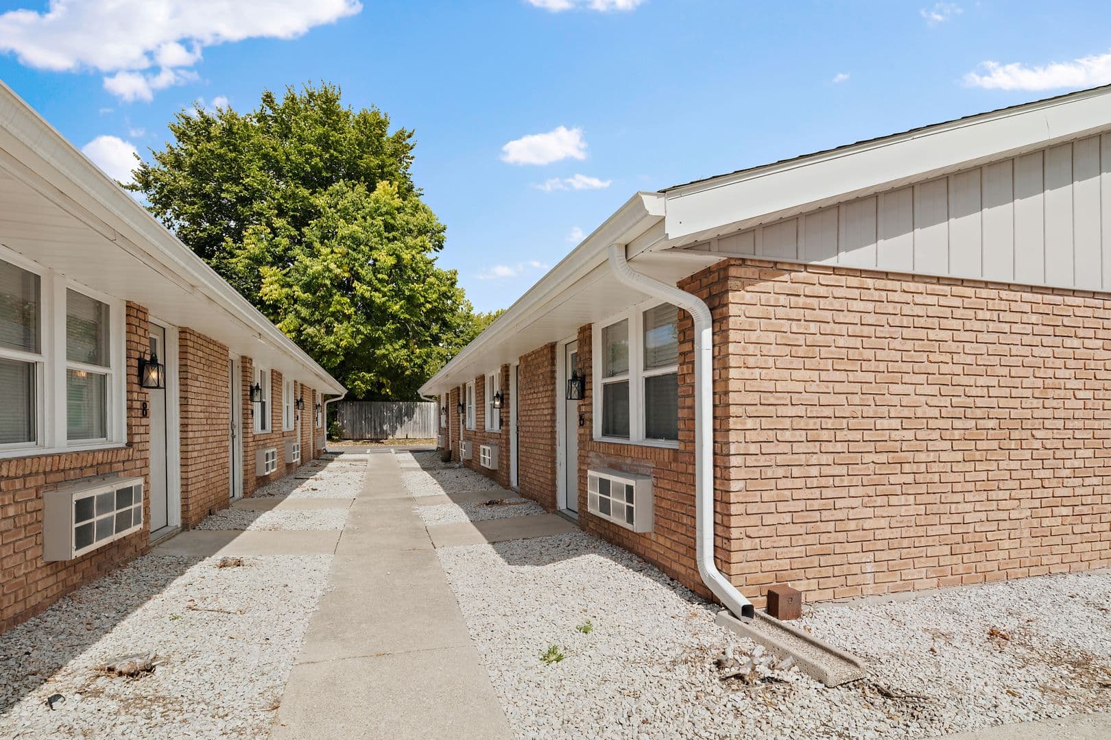 Muncie Apartment: 715 S. Cole Ave.