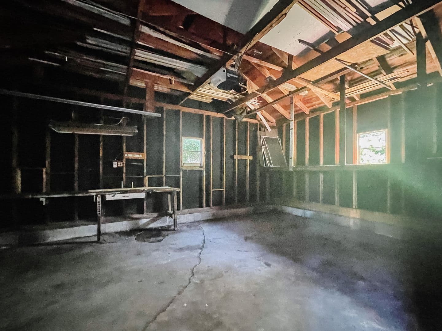 Muncie House: 1220 W 1st St