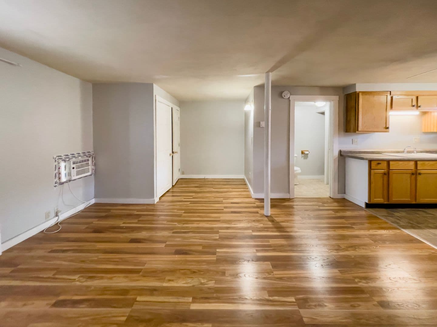 Muncie Apartment: 402 N Calvert St.
