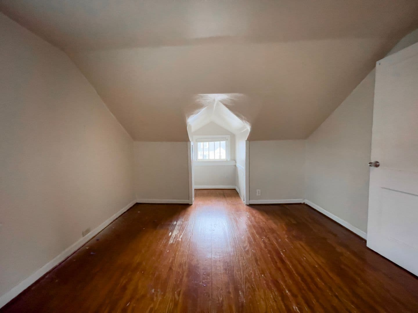 Muncie House: 215 S. Talley Ave