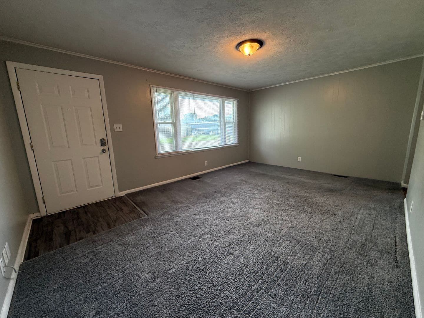 Muncie House: 3511 S Ebright St