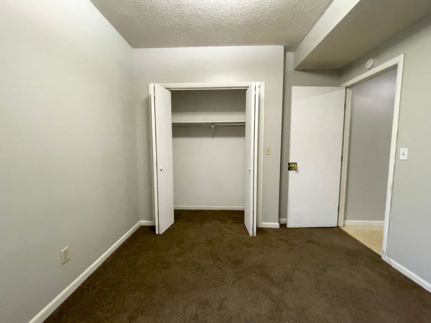 Muncie Apartment: 1409 W Jackson St