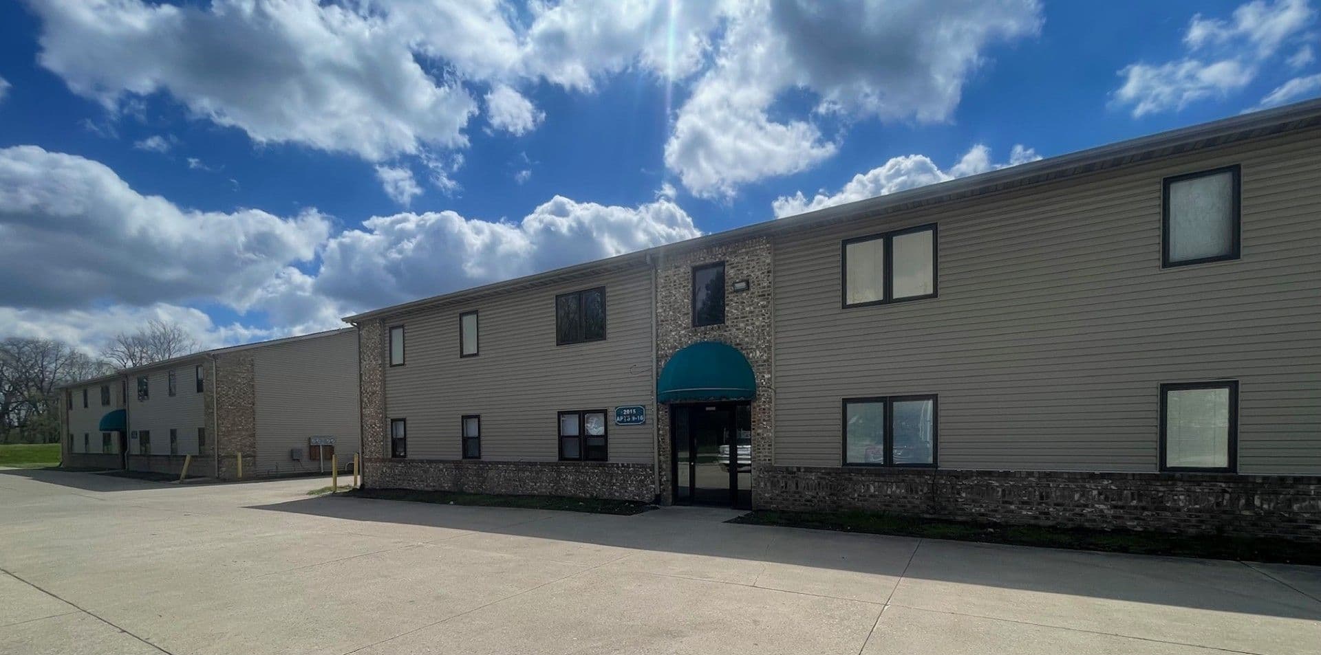 Muncie Apartment: 2015 W Godman Ave