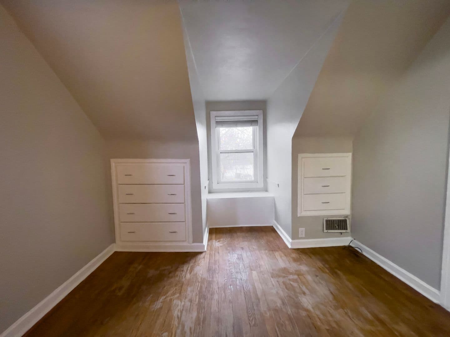 Muncie House: 1408 N Mann Ave