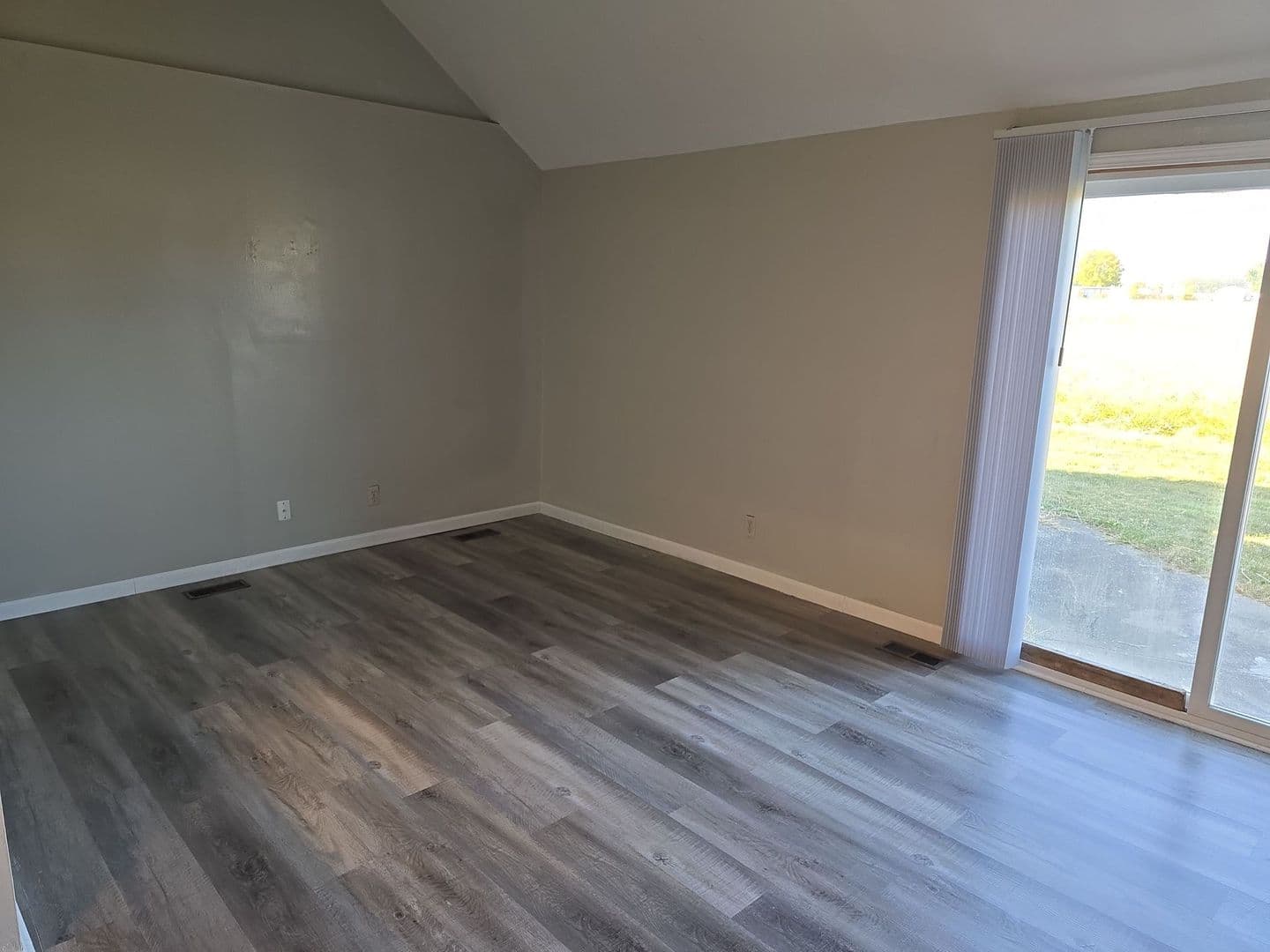 LaGrange Apartment: 215 Lightning Hill Blvd.