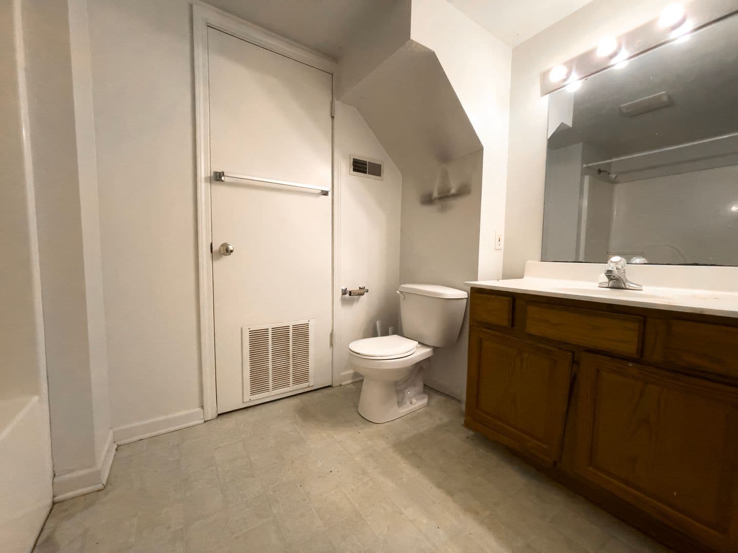 Muncie Apartment: 9011 W Jackson St