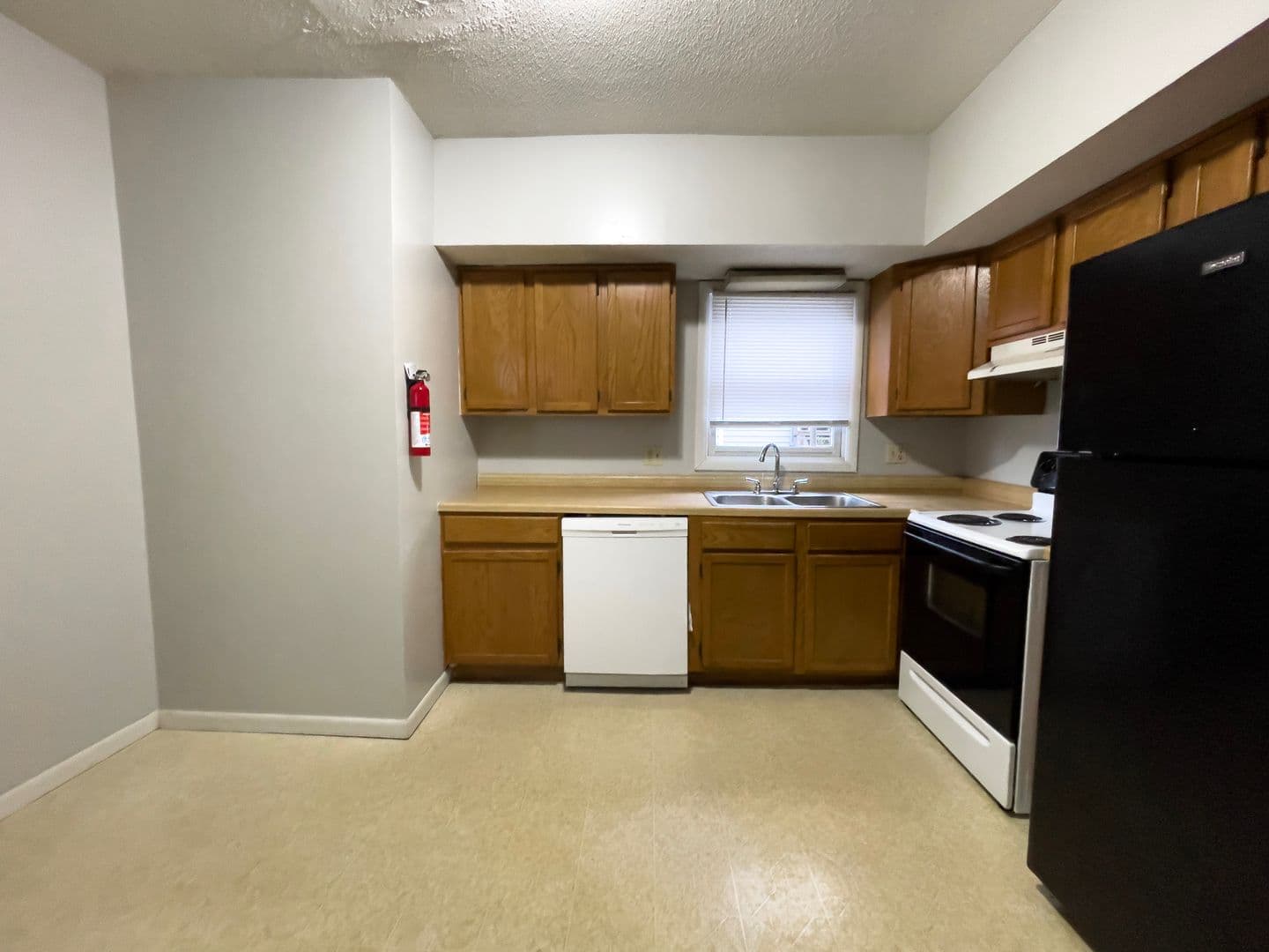 Muncie Apartment: 1409 W Jackson St