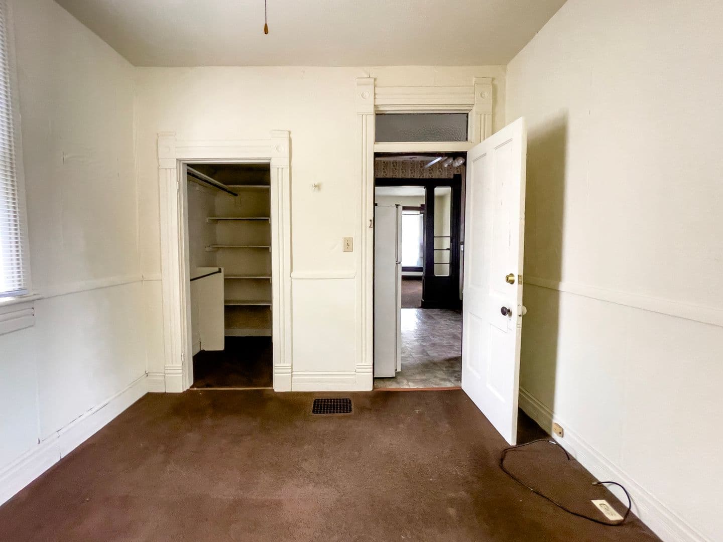 Muncie Apartment: 826 W Ashland Ave