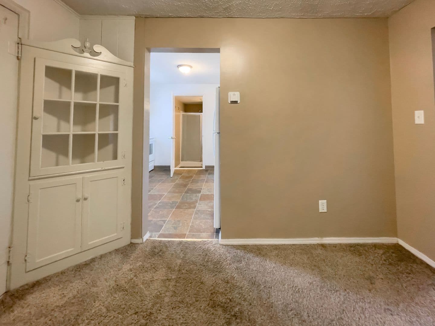 Muncie House: 1512 N Woodridge Ave