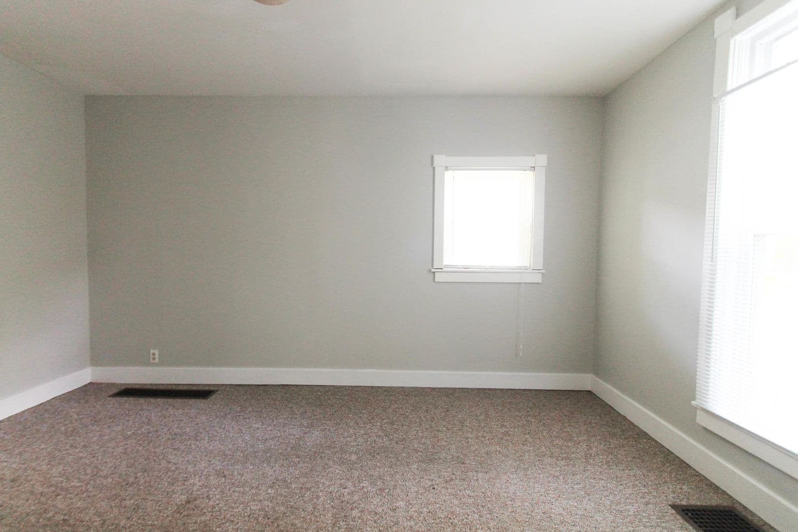 Muncie Apartment: 830 W North St.