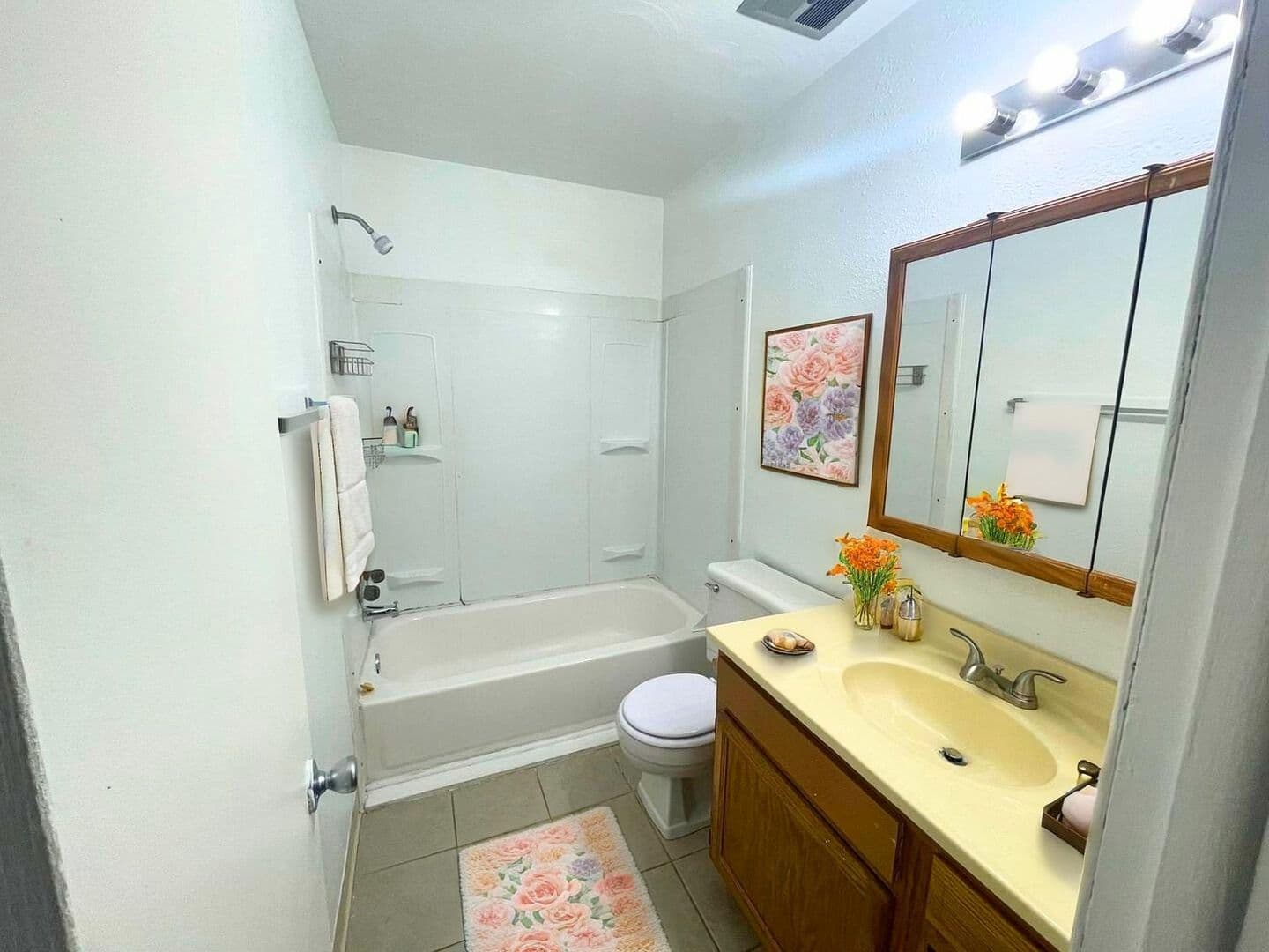 Muncie Apartment: 720 W Centennial Ave.