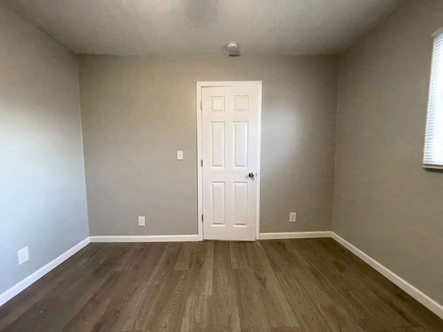 Muncie Apartment: 1814 W 7th St.