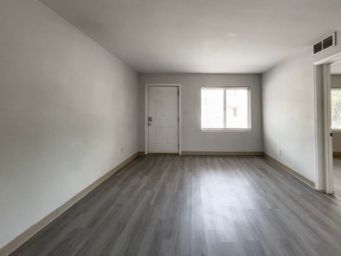 Muncie Apartment: 1619 W. Gilbert St.
