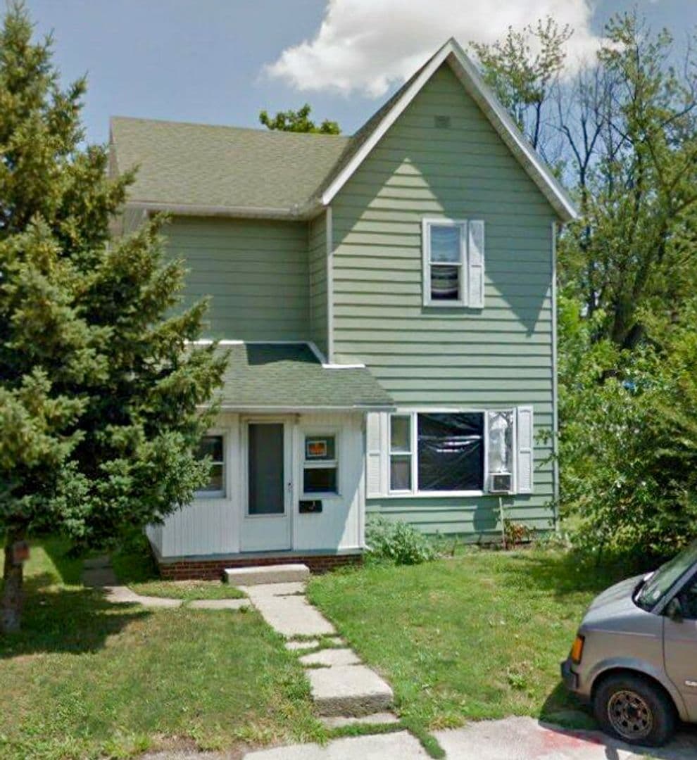 Muncie House: 2918 S Jefferson St