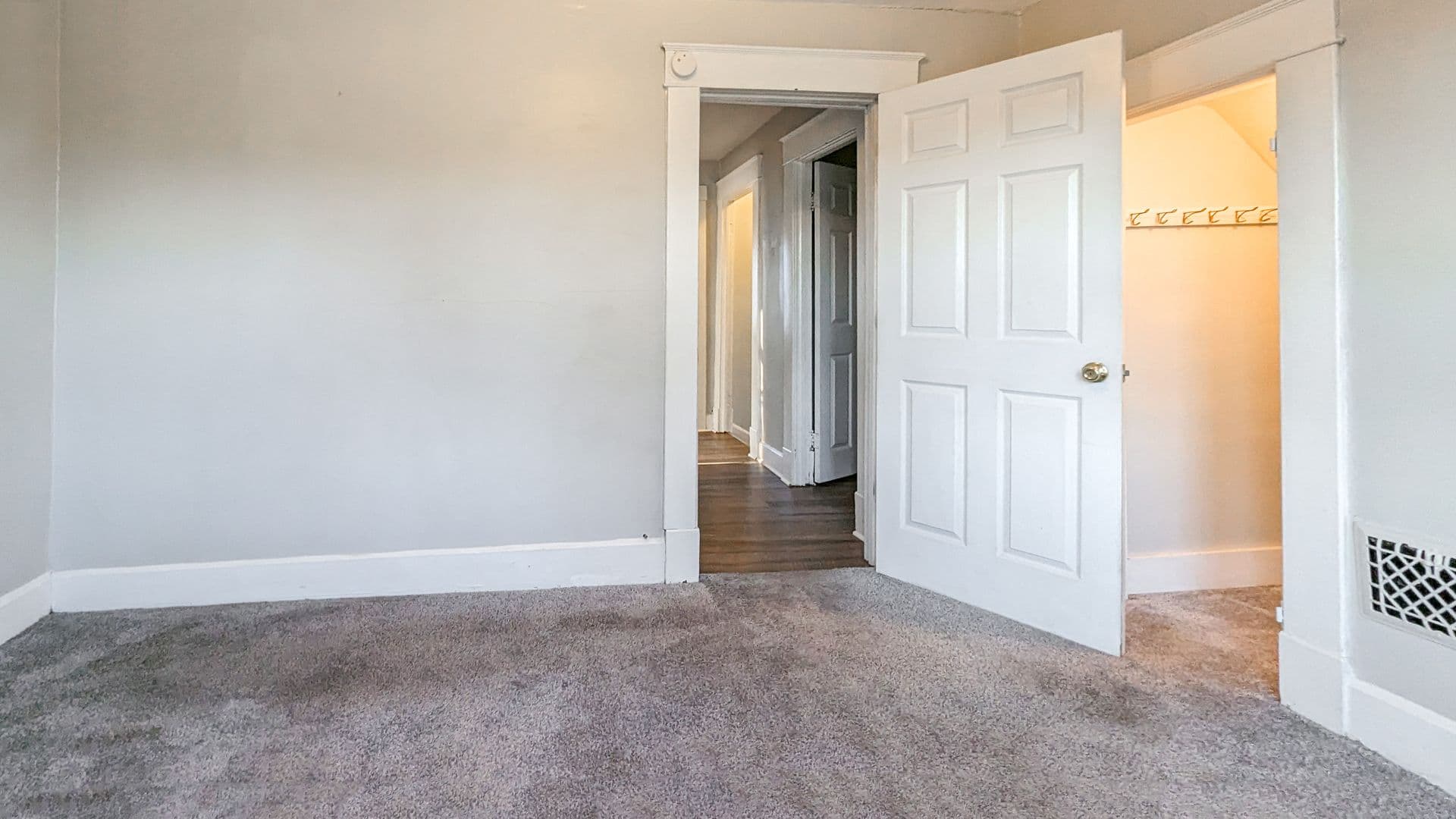 Muncie Apartment: 1900 W Jackson St.