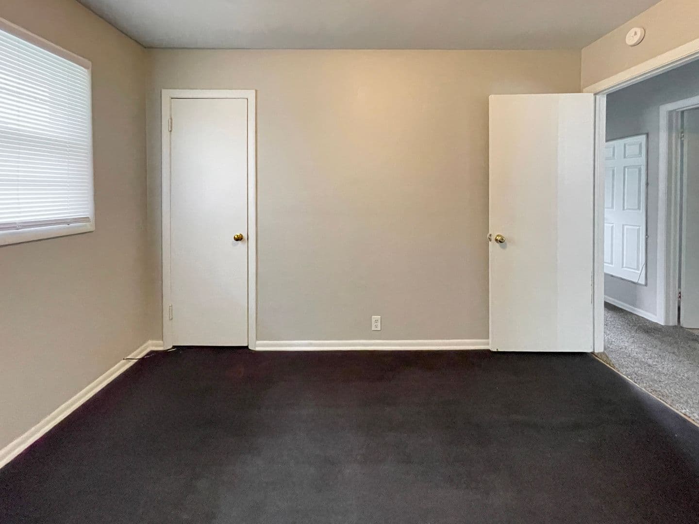 Muncie House: 1711 N Glenwood Ave