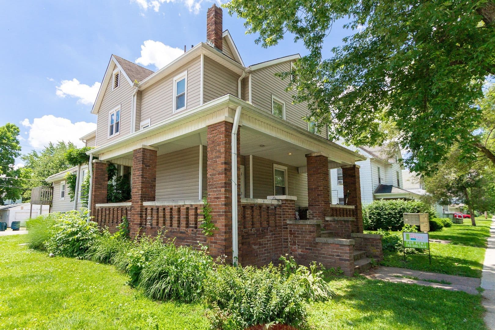 Muncie Apartment: 805 W. University Ave. #3