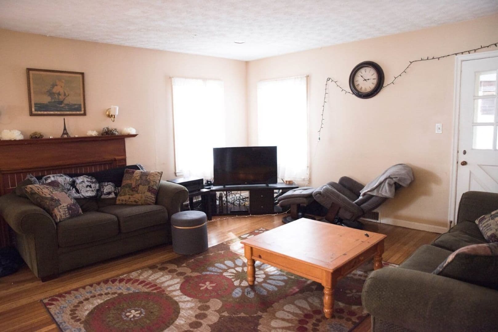Muncie House: 2010 West Petty Road