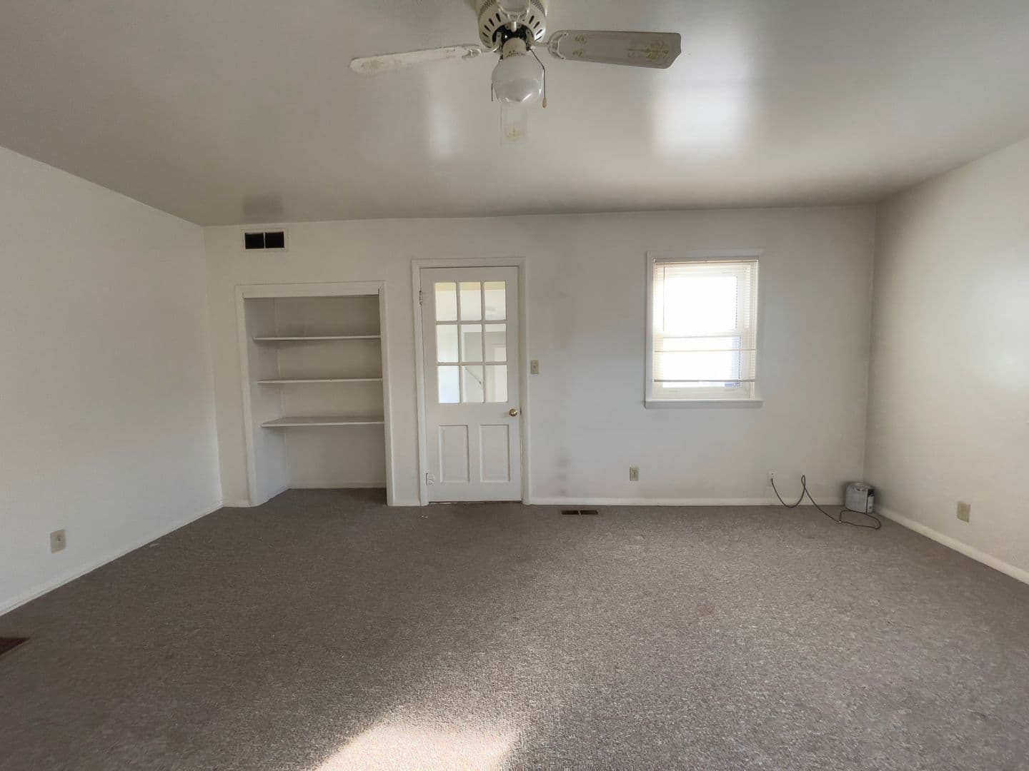 Muncie Apartment: 9011 W Jackson St